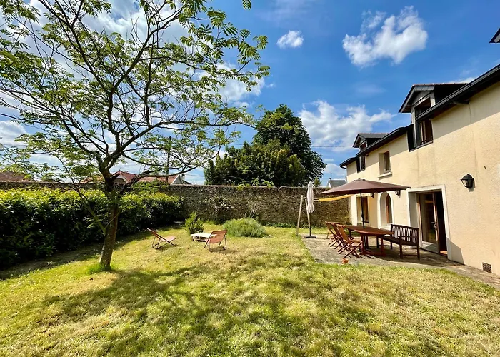 Hébergement de vacances Maison Avec Jardin - L'orangerie *